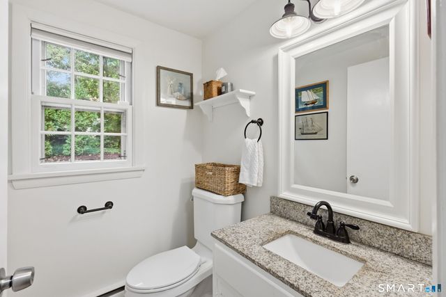182 Vernon Street West, Manchester, CT 06042