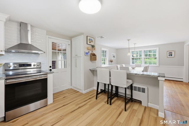 182 Vernon Street West, Manchester, CT 06042