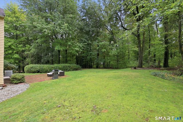 182 Vernon Street West, Manchester, CT 06042