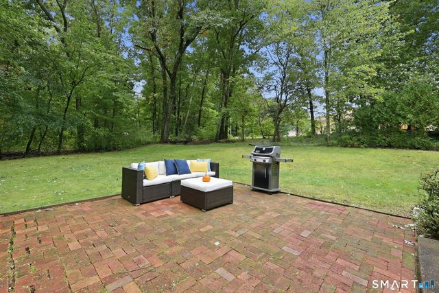 182 Vernon Street West, Manchester, CT 06042