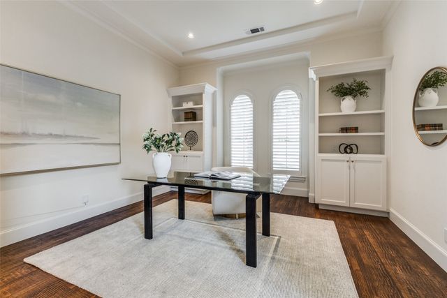 14828 Bellbrook Drive, Addison, TX 75254