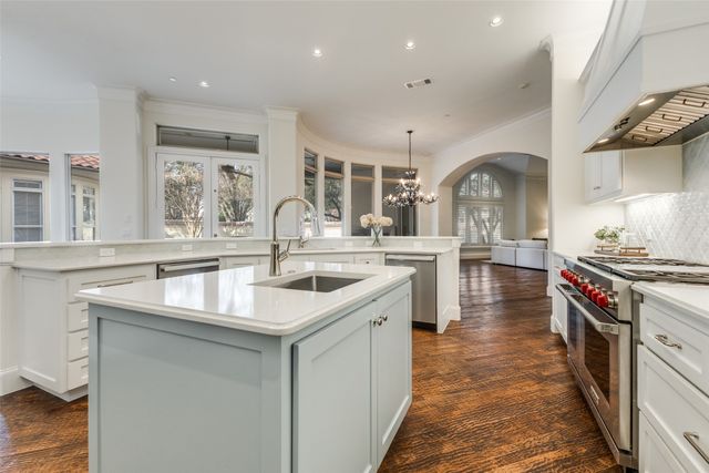 14828 Bellbrook Drive, Addison, TX 75254