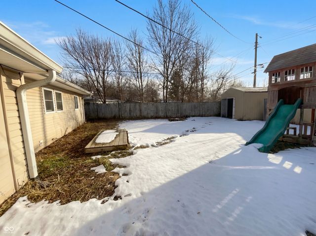 217 Crestwood Drive, New Whiteland, IN 46184