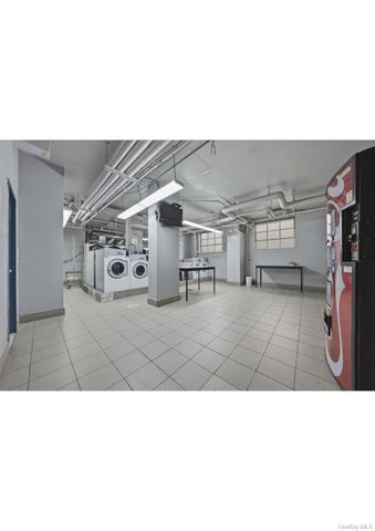 825 Morrison Avenue 8C, Bronx, NY 10473