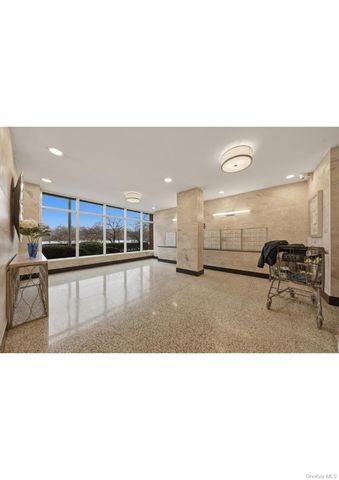 825 Morrison Avenue 8C, Bronx, NY 10473