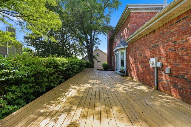 1140 Parklawn Drive, Lexington, KY 40517