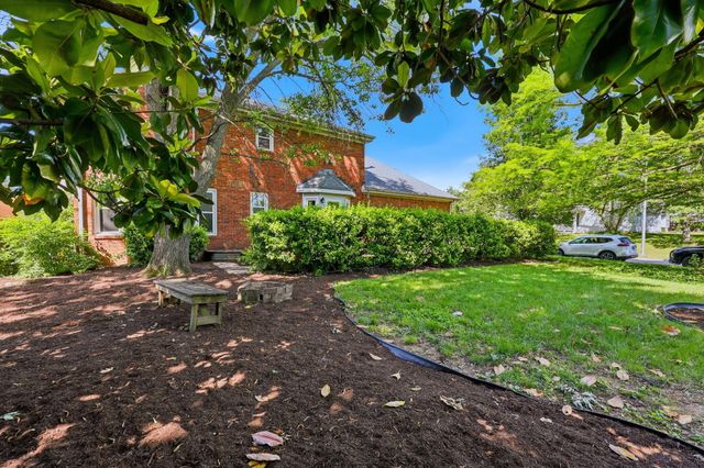1140 Parklawn Drive, Lexington, KY 40517