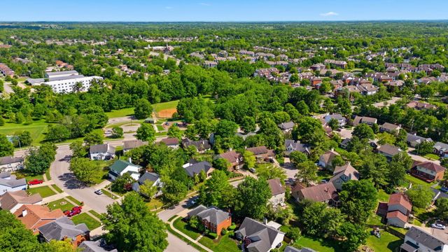 1140 Parklawn Drive, Lexington, KY 40517