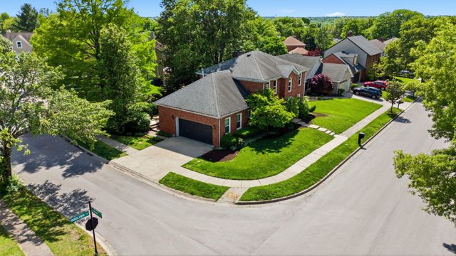 1140 Parklawn Drive, Lexington, KY 40517