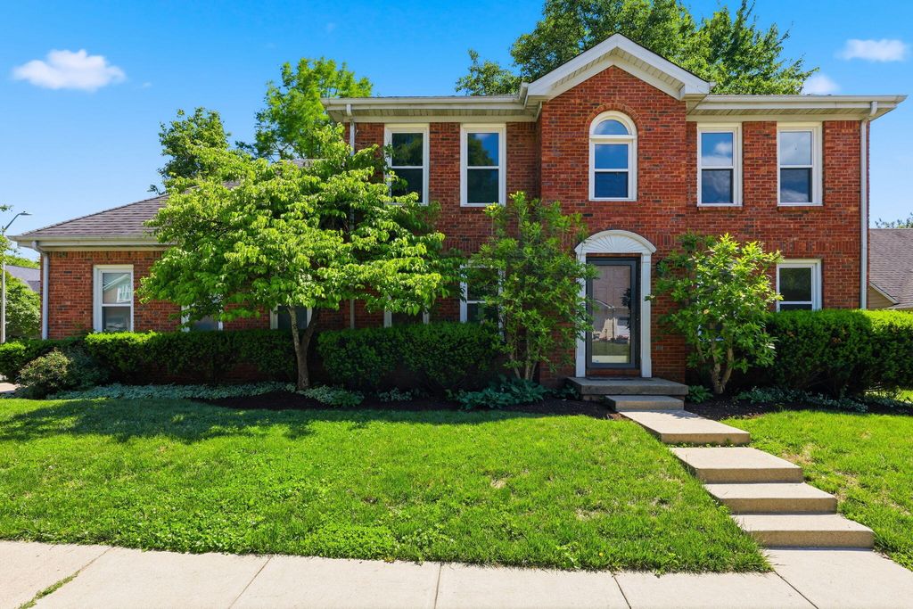 1140 Parklawn Drive, Lexington, KY 40517
