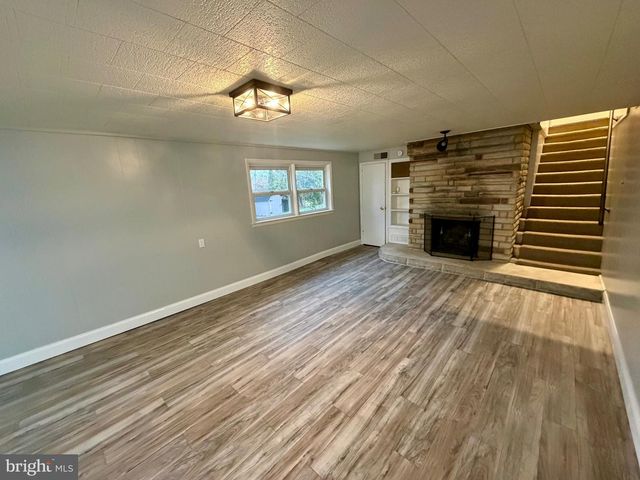 2475 WHARTON RD, York, PA 17402