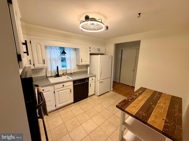 2475 WHARTON RD, York, PA 17402