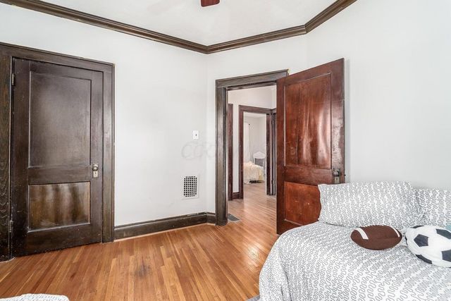 36 Brighton Road, Columbus, OH 43202