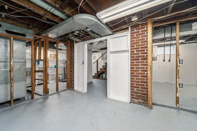 36 Brighton Road, Columbus, OH 43202