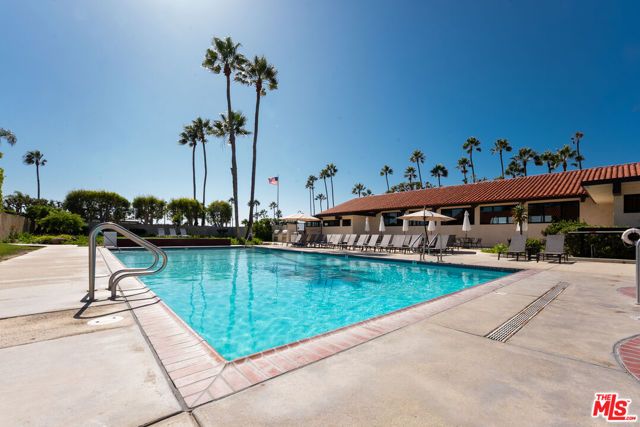 29500 Heathercliff Road 6, Malibu, CA 90265