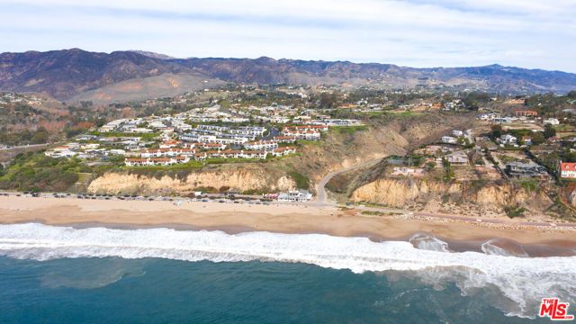 29500 Heathercliff Road 6, Malibu, CA 90265