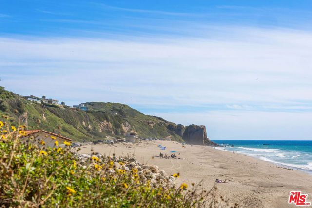 29500 Heathercliff Road 6, Malibu, CA 90265