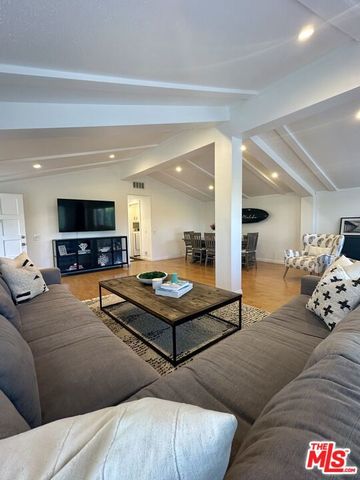 29500 Heathercliff Road 6, Malibu, CA 90265