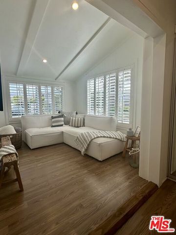 29500 Heathercliff Road 6, Malibu, CA 90265