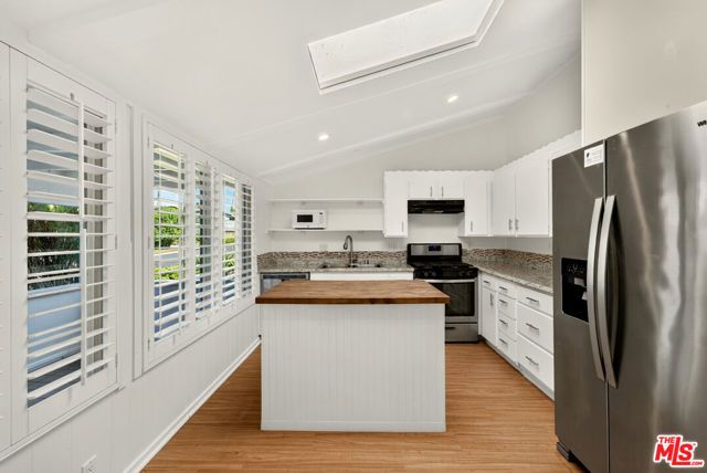 29500 Heathercliff Road 6, Malibu, CA 90265