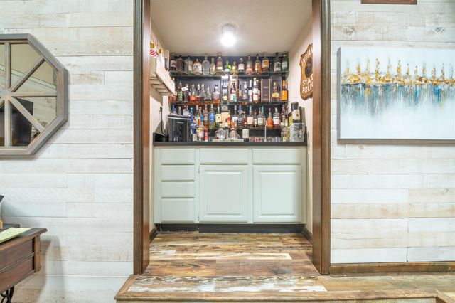 8833 EATONWICK DR, Cordova, TN 38016