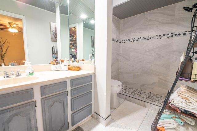 8833 EATONWICK DR, Cordova, TN 38016