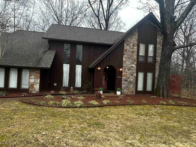 8833 EATONWICK DR, Cordova, TN 38016