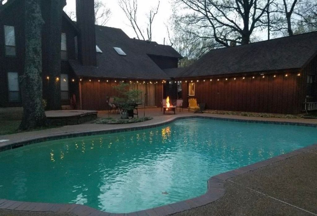 8833 EATONWICK DR, Cordova, TN 38016