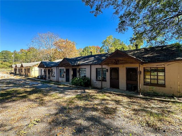 566 University SW Avenue, Atlanta, GA 30310