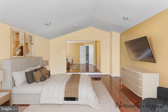 51 CREEKWOOD DR, Bordentown, NJ 08505