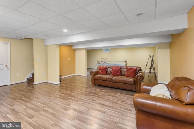 51 CREEKWOOD DR, Bordentown, NJ 08505