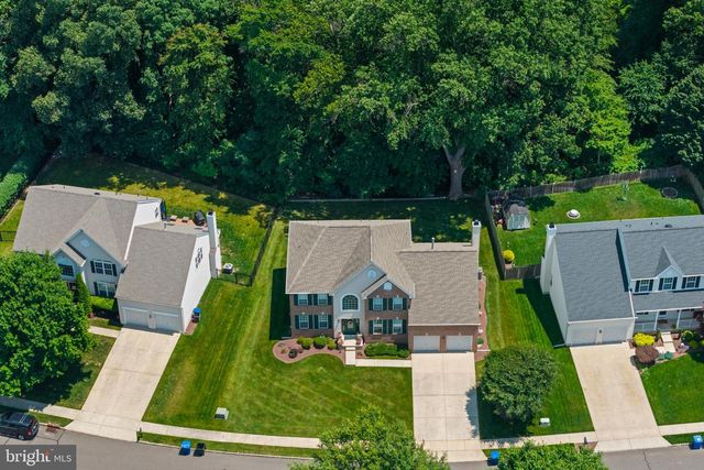 51 CREEKWOOD DR, Bordentown, NJ 08505