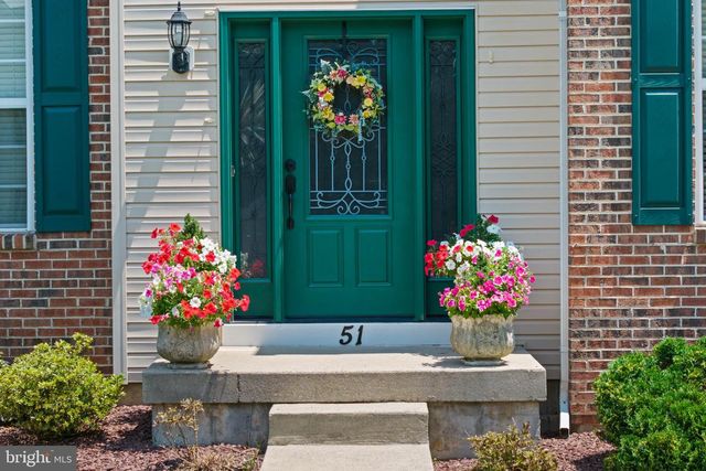 51 CREEKWOOD DR, Bordentown, NJ 08505