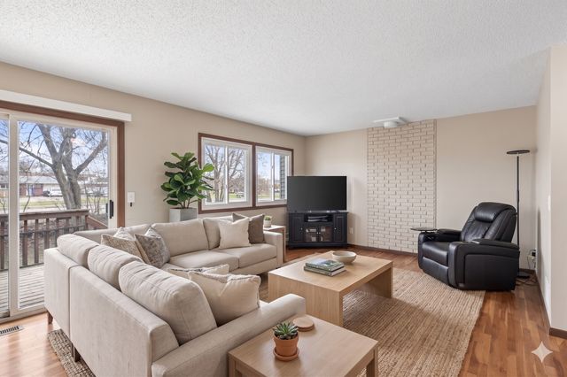 7023 146th Street Court, Apple Valley, MN 55124