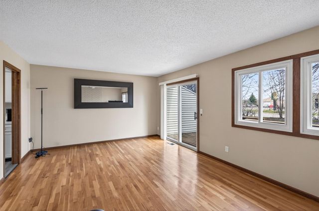 7023 146th Street Court, Apple Valley, MN 55124