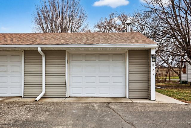 7023 146th Street Court, Apple Valley, MN 55124
