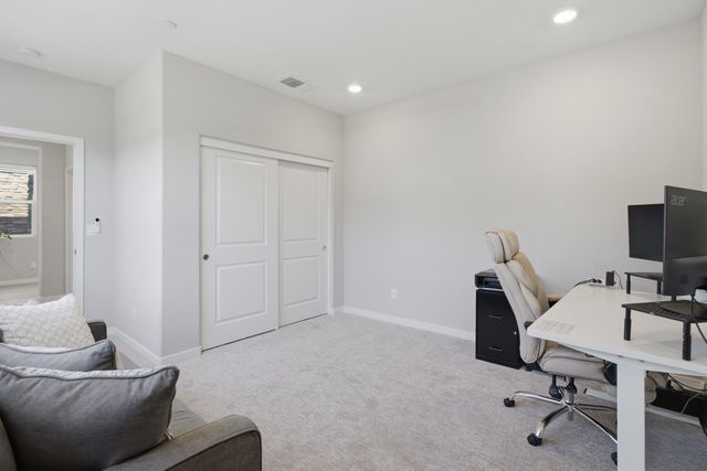 2908 Blue Teal Walk, Sacramento, CA 95833