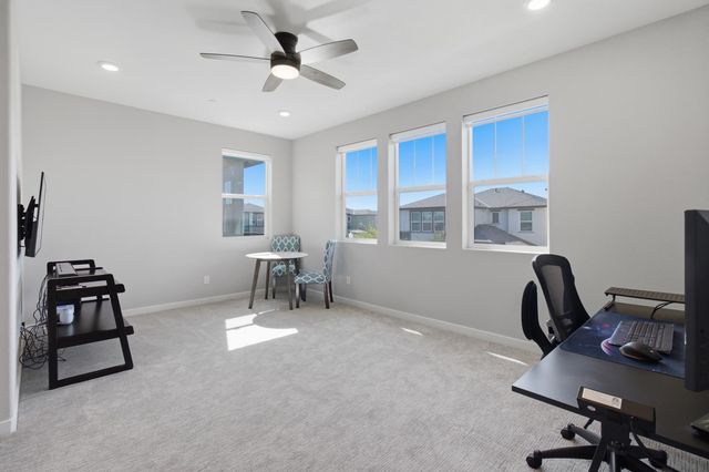 2908 Blue Teal Walk, Sacramento, CA 95833