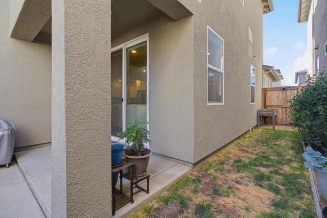 2908 Blue Teal Walk, Sacramento, CA 95833