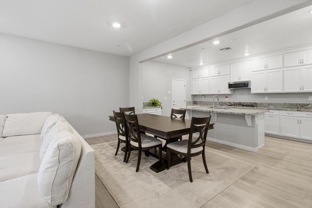 2908 Blue Teal Walk, Sacramento, CA 95833