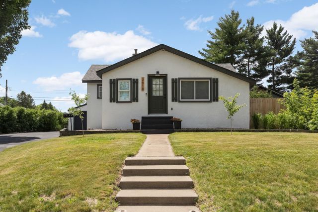 2618 South Avenue E, North Saint Paul, MN 55109