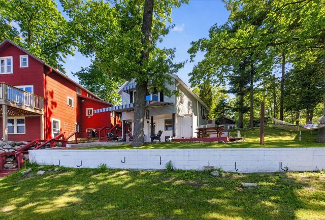 171 N Rock Lake Drive, Vestaburg, MI 48891