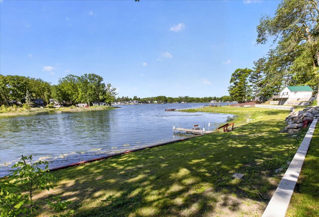 171 N Rock Lake Drive, Vestaburg, MI 48891