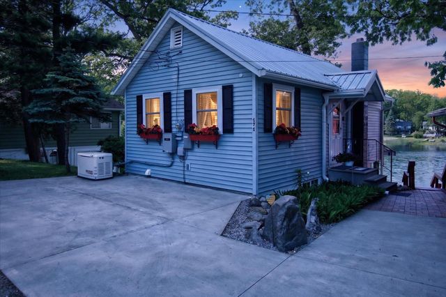 171 N Rock Lake Drive, Vestaburg, MI 48891