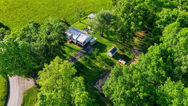 2976 Shrum Cemetery Rd, Westmoreland, TN 37186