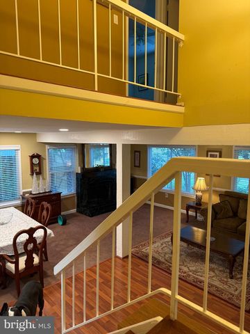 6820 VANTAGE DR, Alexandria, VA 22306