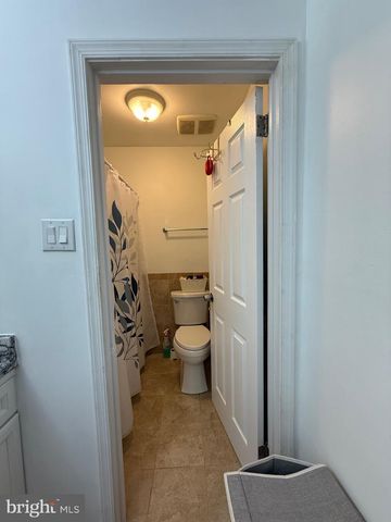 6820 VANTAGE DR, Alexandria, VA 22306