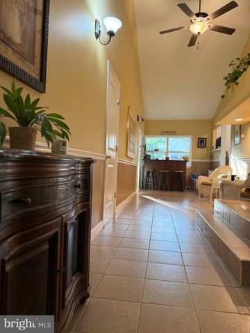 6820 VANTAGE DR, Alexandria, VA 22306