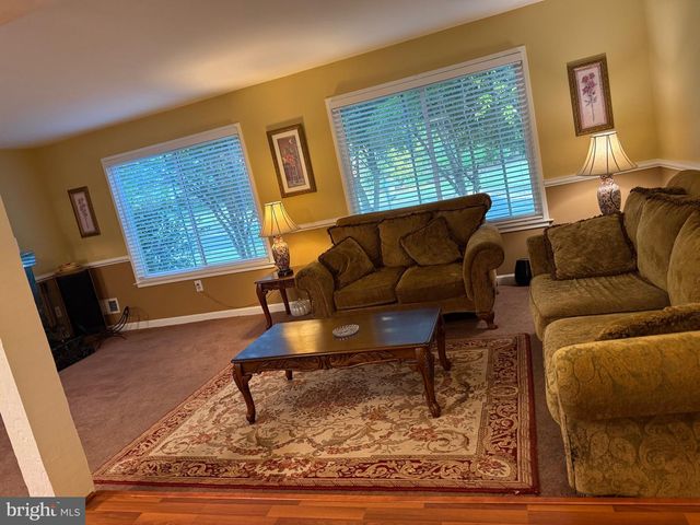 6820 VANTAGE DR, Alexandria, VA 22306