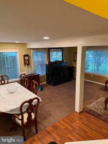 6820 VANTAGE DR, Alexandria, VA 22306